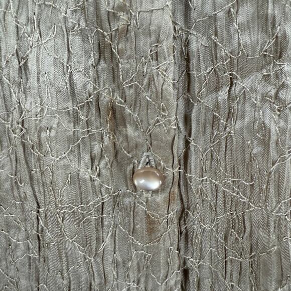 Chico’s Textured Gold-Tone Button Front Unlined Tunic Top Women's Size Medium - Picture 9 of 16